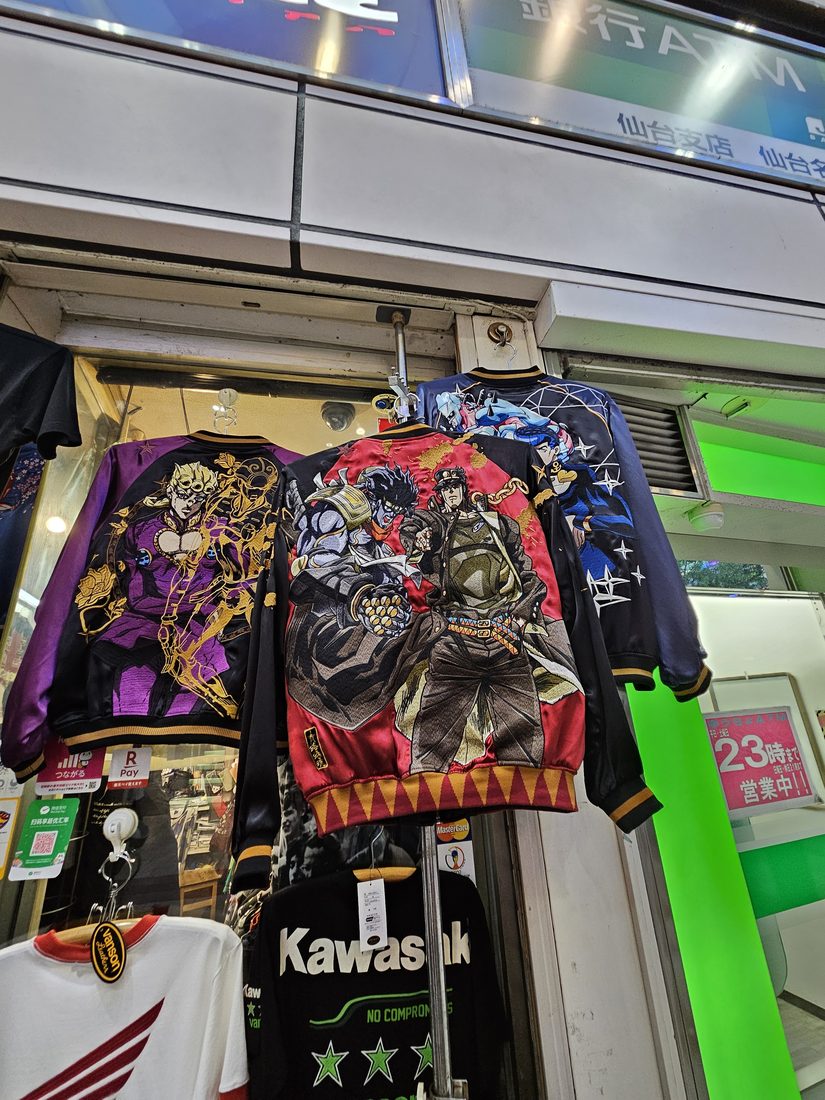 18:15 Esquire 店頭的橫須賀外套
